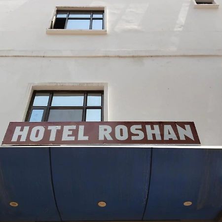Hotel Roshan Varanasi Exterior foto