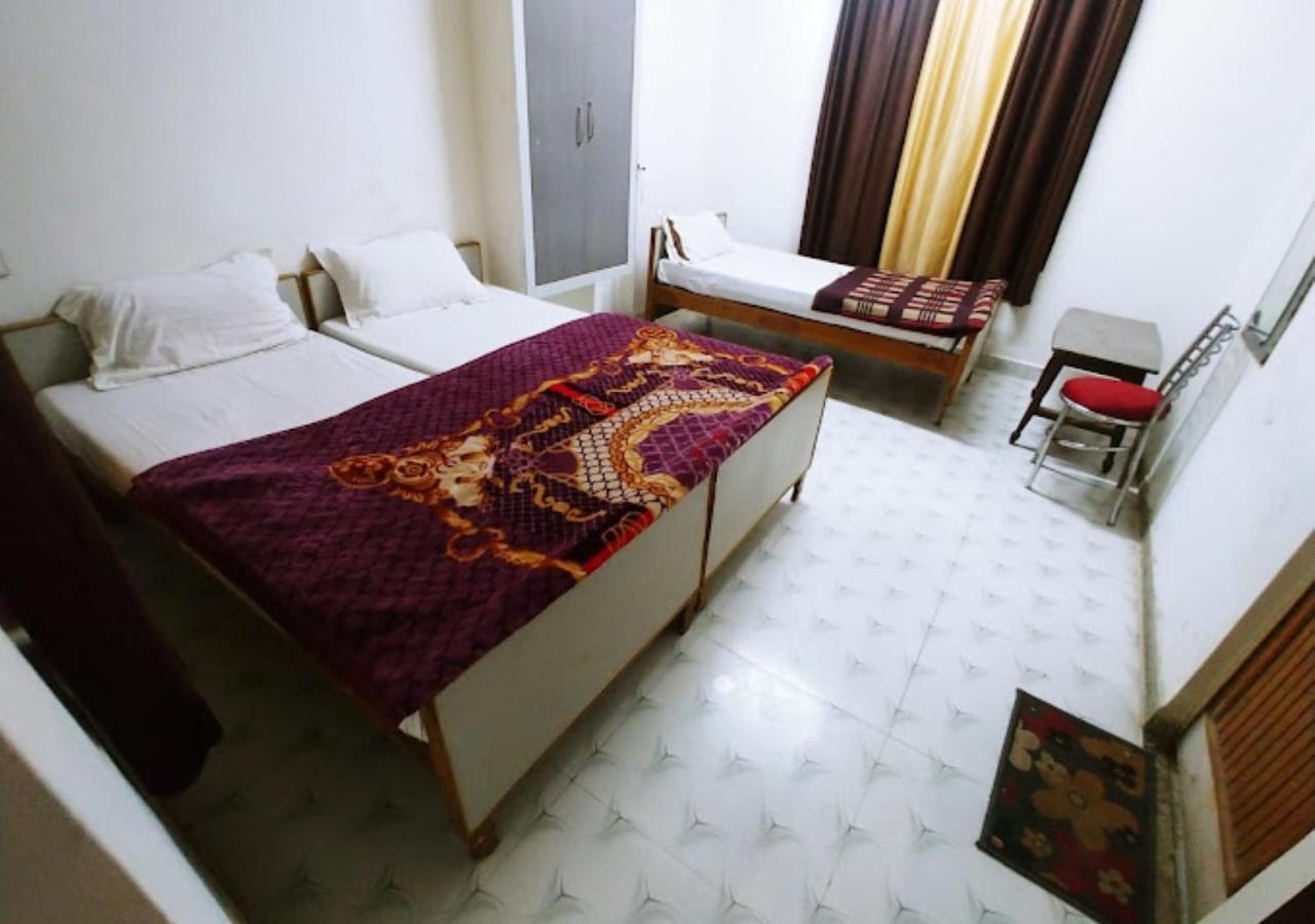 Hotel Roshan Varanasi Exterior foto